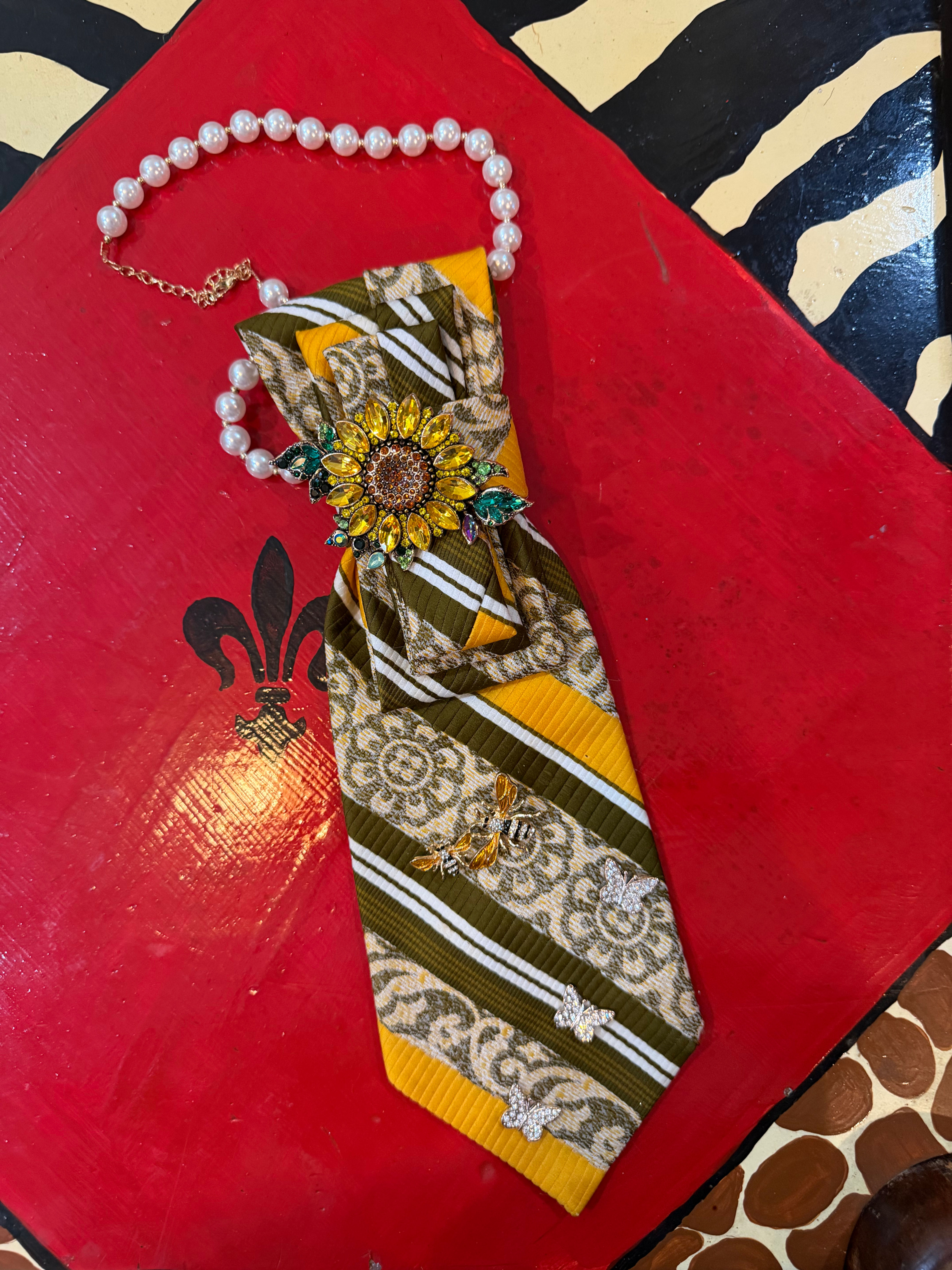 Vintage Garden Tie Necklace