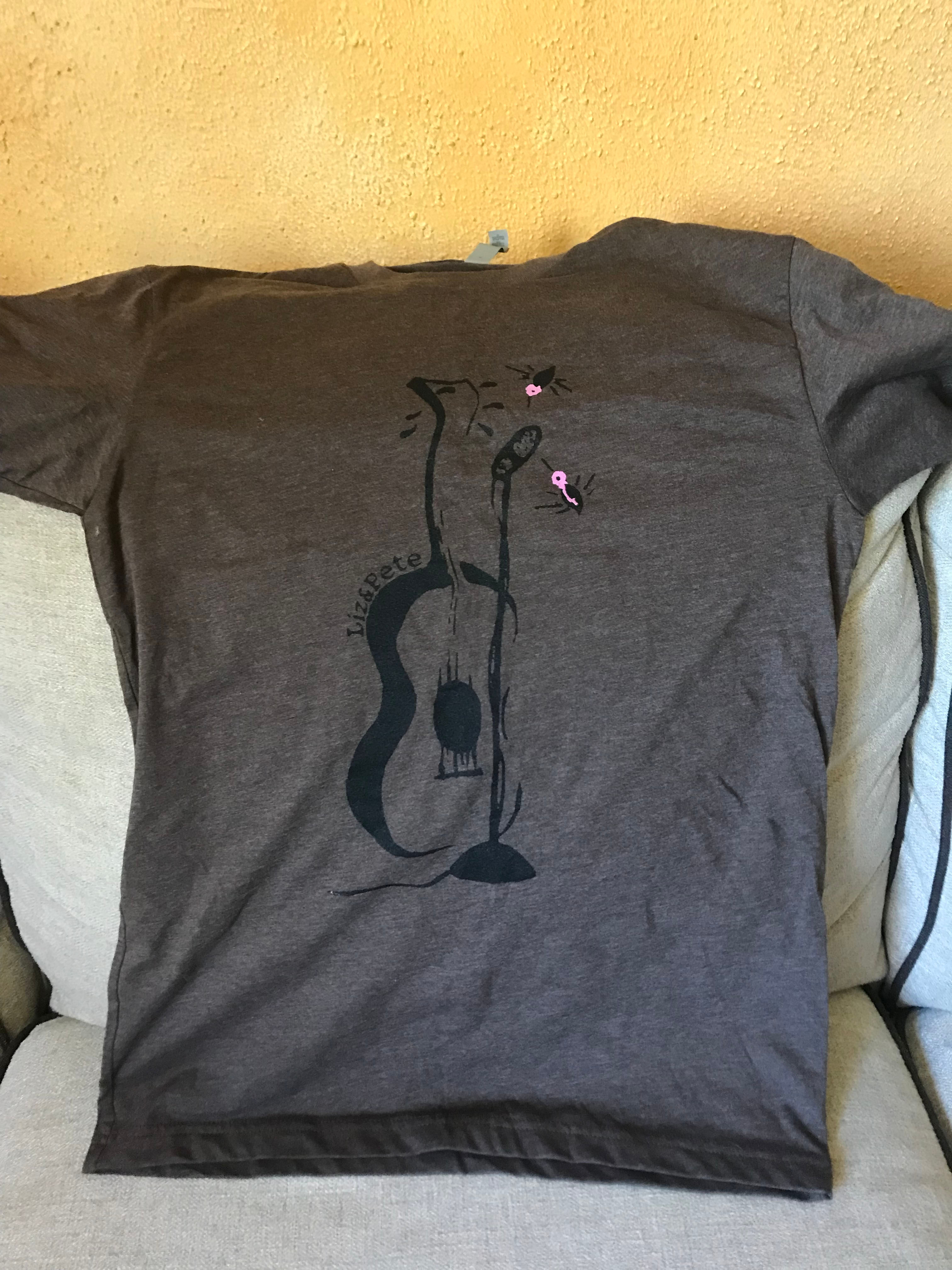 Liz & Pete: Hummingbird Guitar T-Shirt (Espresso)