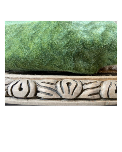 CHAIRLOOM-Instagram-112025-carved-sofa112