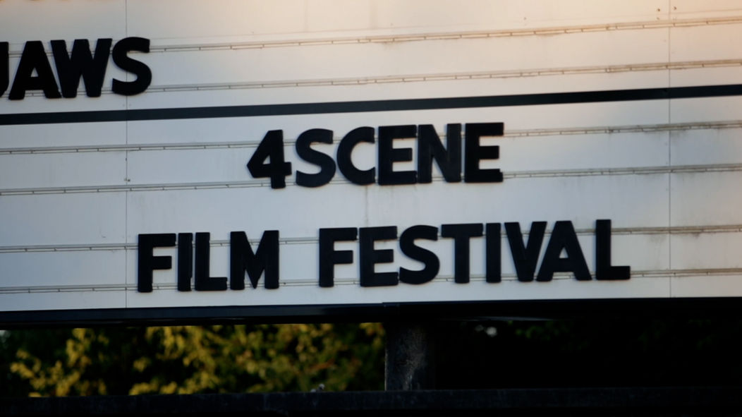 4scene15.jpg