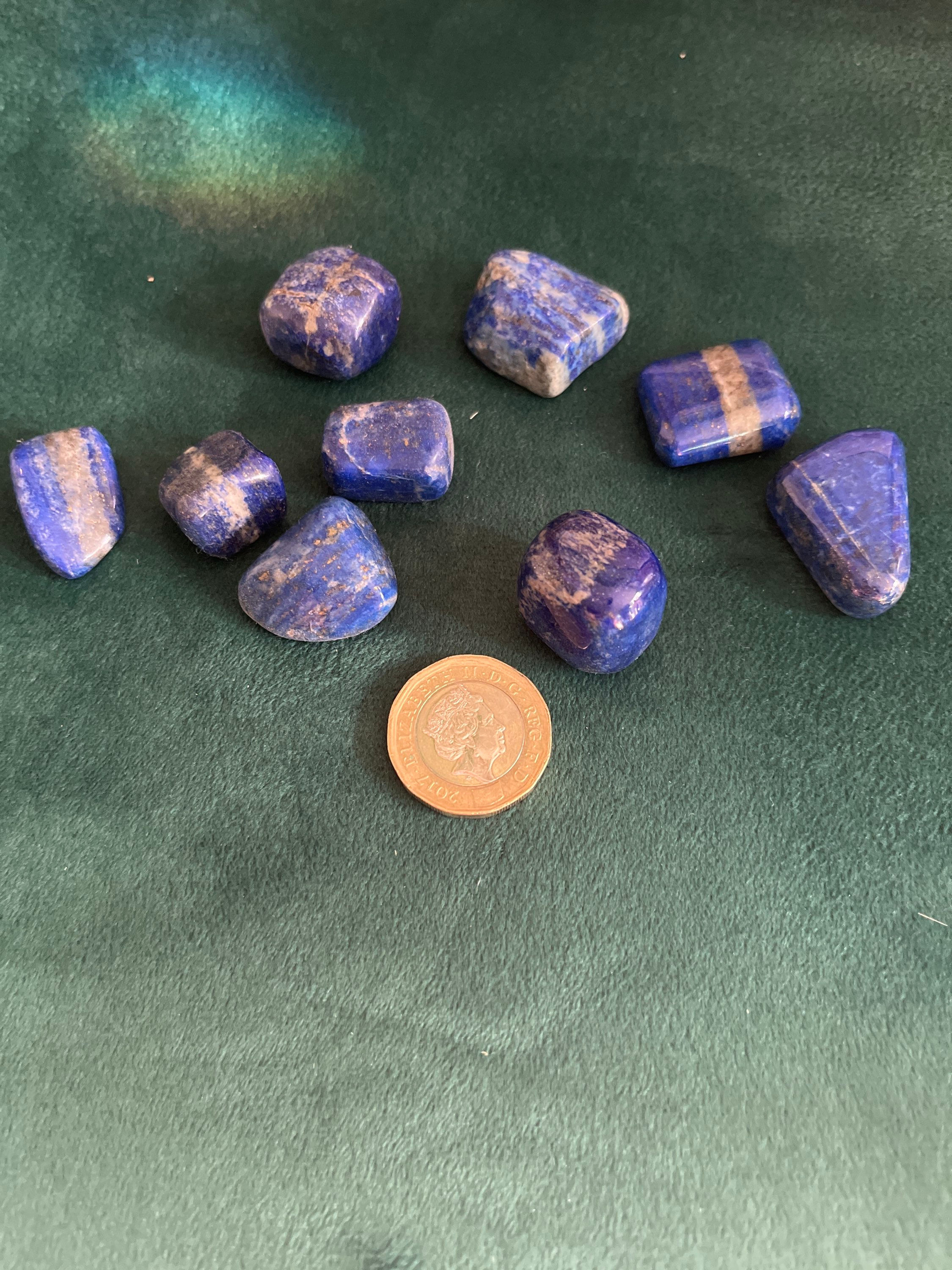 Lapis lazuli tumble stone (1 piece)