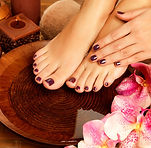manucure et soin des pieds-vernis semi permanet et gel-soin calluspeeling des pieds-massage des mains et des pieds