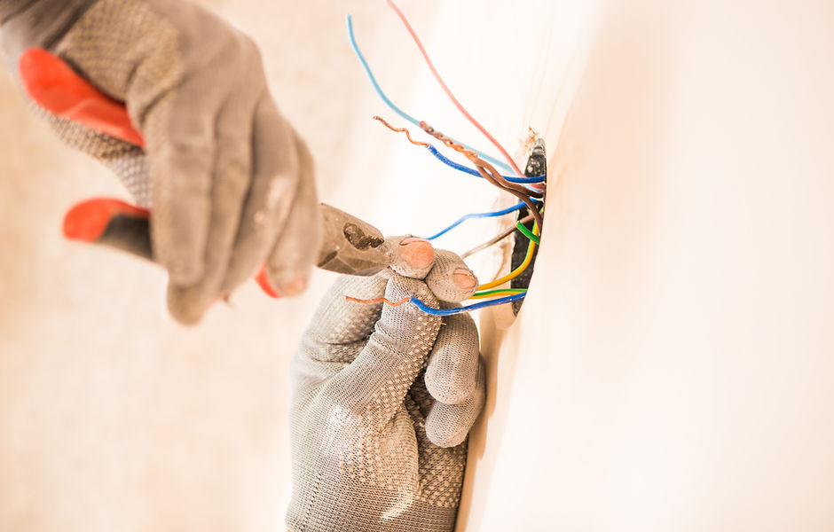 Travaux d'électricité, estimation travaux avant achat immobilier