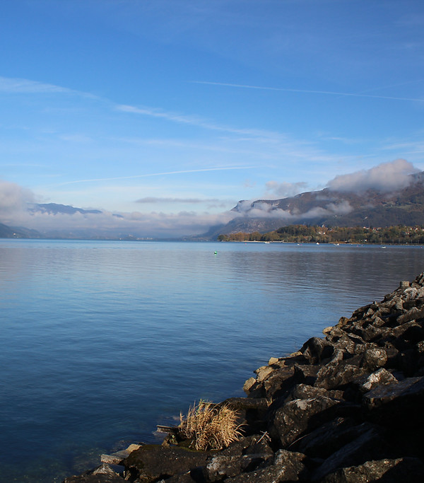 Image du lac du bourget à aix les bains - Conciergerie Navalya