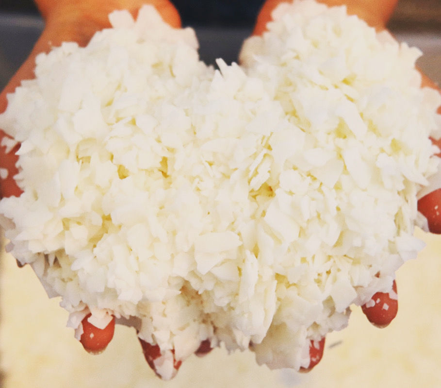 Soy wax flakes