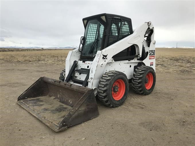 2010bobcats250skidsteer-3