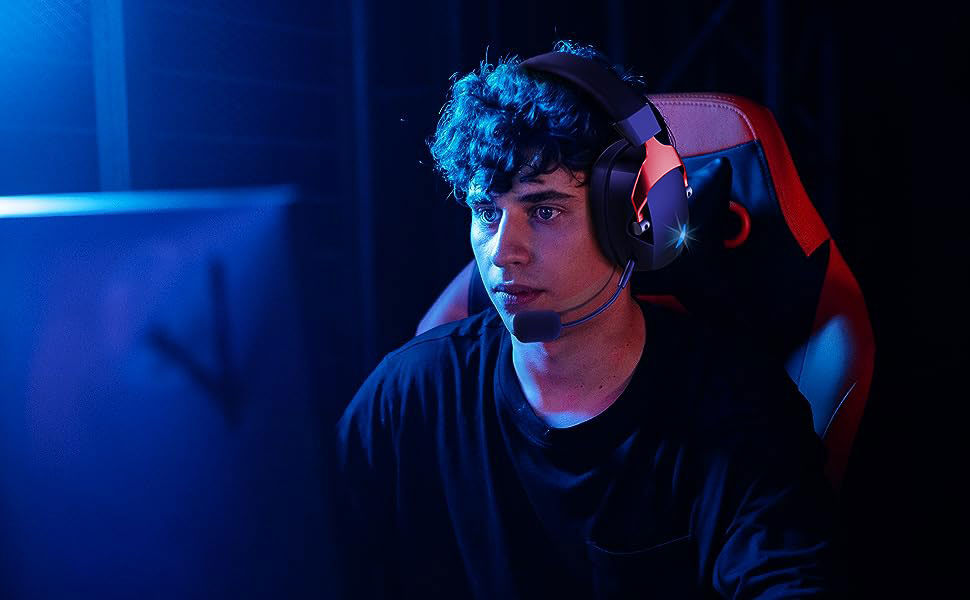 Thumbnail: Young man with headset gaming on a Samsung Galaxy A53 3