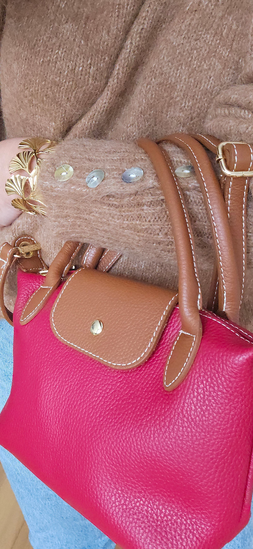 Miniature : Pull Maya camel vue de face avec zoom boutons manches