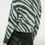 Miniature : le pull vert zèbra de dos