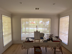 Sunscreen roller blind