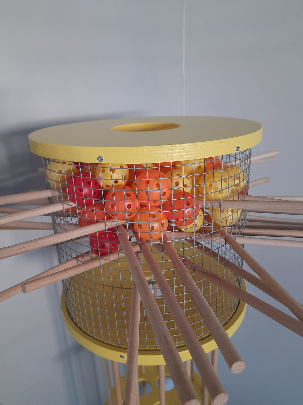 Thumbnail: Giant Kerplunk/Ball drop