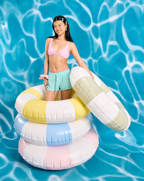 shop-cider_campaign-polly-pocket-christina-liu-ellie-rosinkranz-heidi-schmall-megan-odell-pollyville-los-angeles-tyler-morris-16