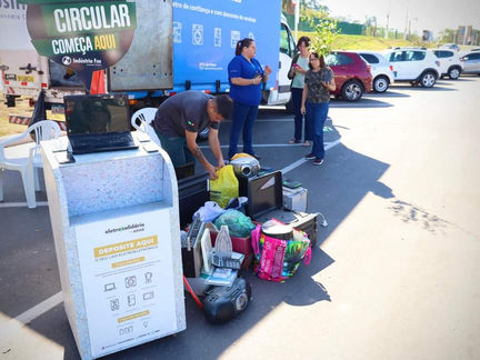 Aconteceu hoje em Mairiporã o eletro solidário: mutirão do lixo eletrônico em prol da APAE de nossa cidade.