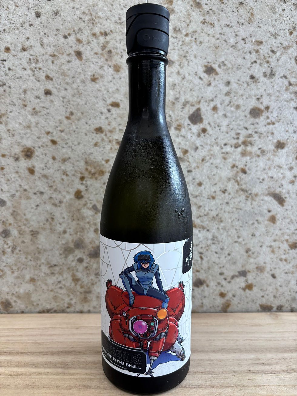 サムネイル： 攻殻機動隊 THE GHOST IN THE SHELL X 手取川 純米大吟醸(720ml) ※要冷蔵商品