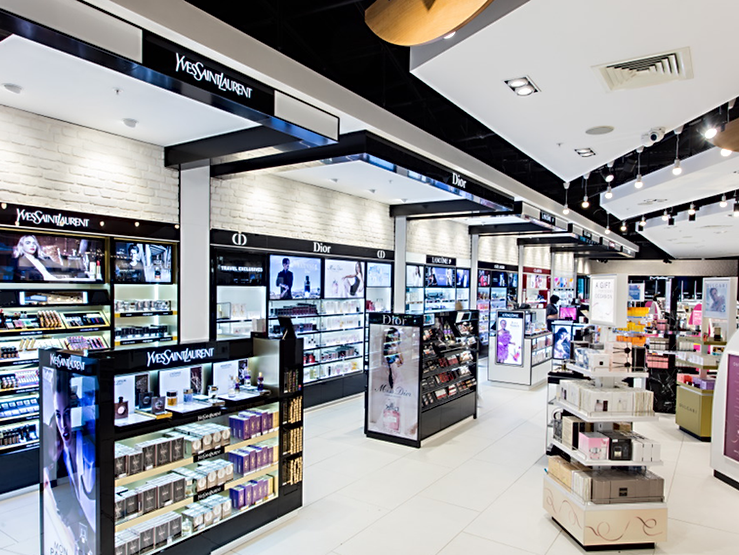 Aelia Duty Free - Luton Airport London retail interior design