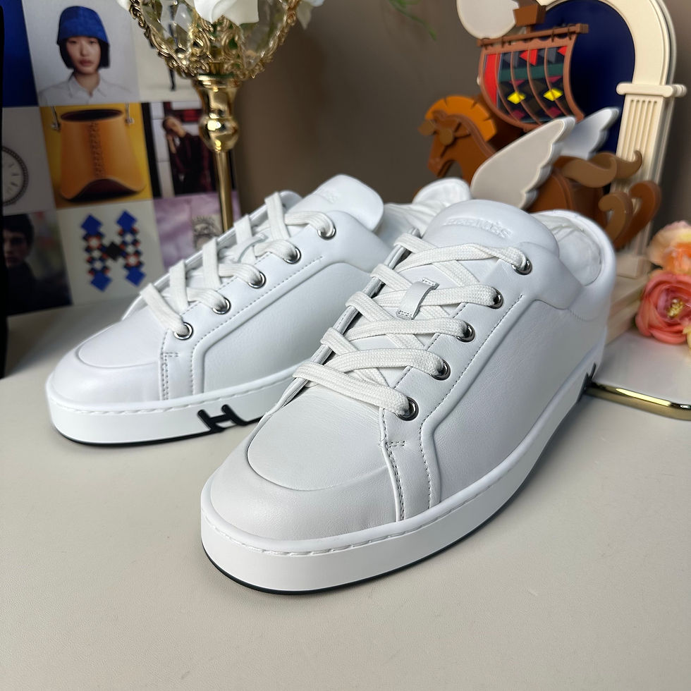 Thumbnail: Kid Sneaker size 39