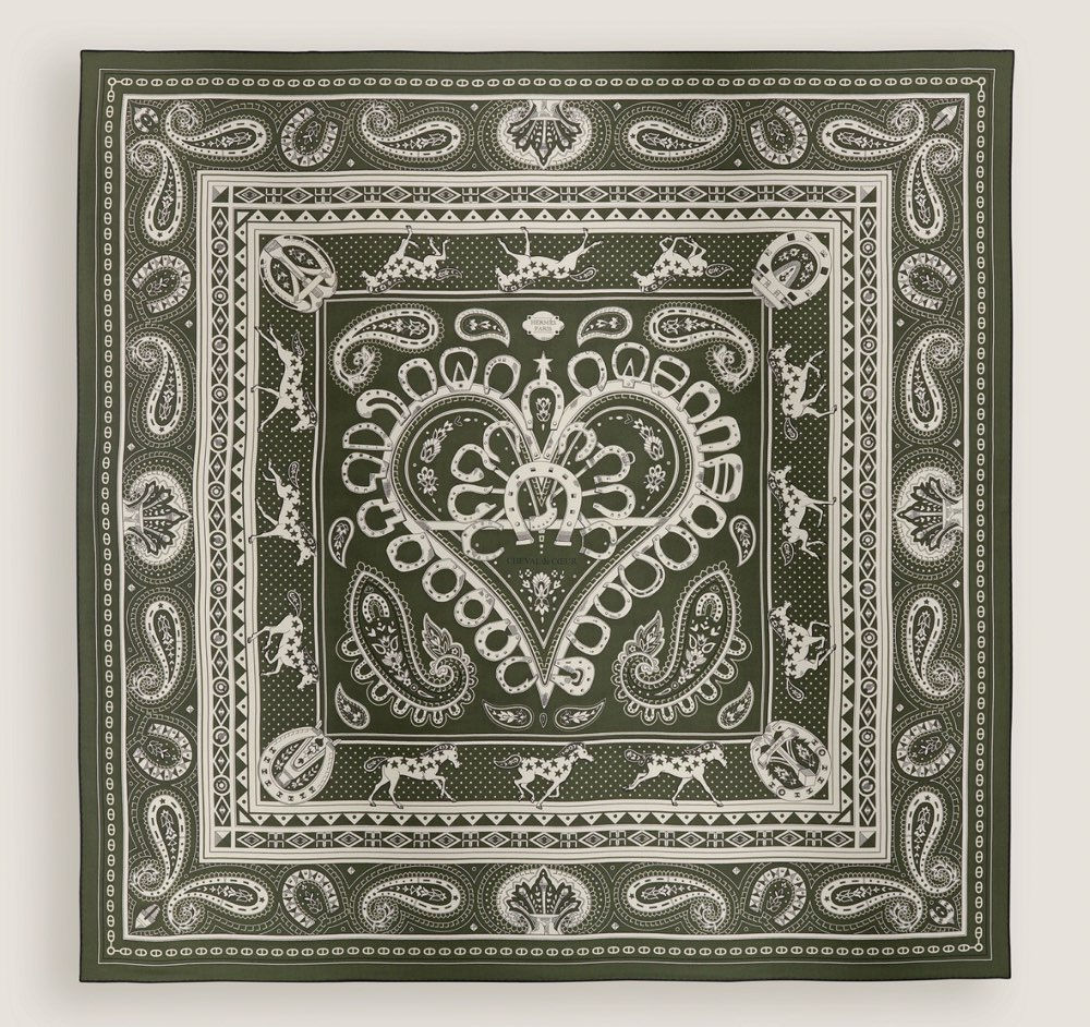 Cheval de Coeur Bandana shawl 140 Kaki