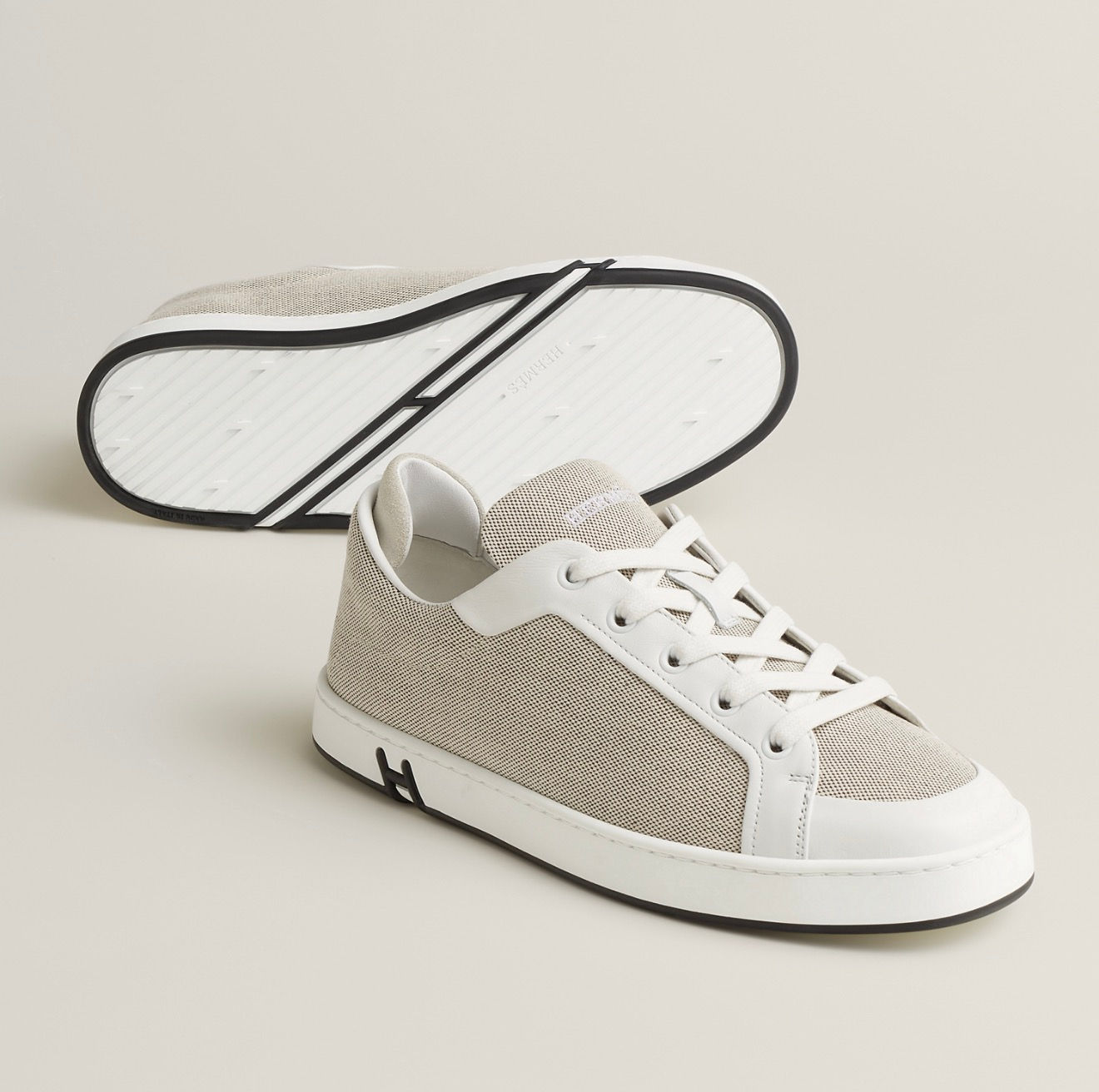 Kid sneaker Size 37.5