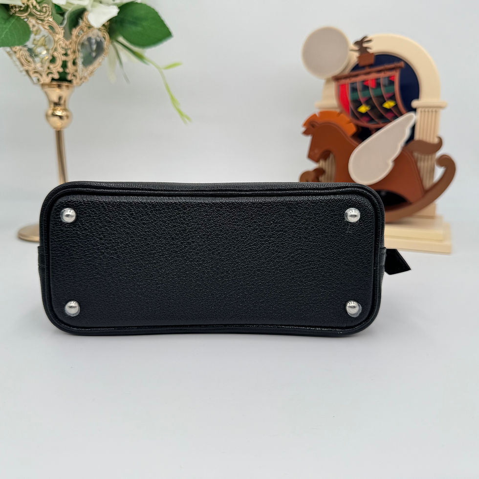Thumbnail: Mini bolide Mysore CK89 黑色銀扣