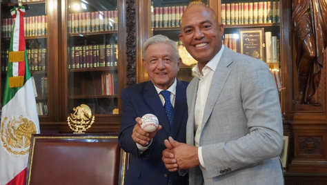AMLO RETA A LA LEYENDA DE LOS YANKEES DE NUEVA YORK, MARIANO RIVERA: "TE VOY A MACANEAR"