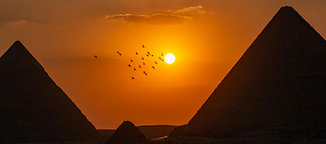 Regard-essenien-Giza.jpg