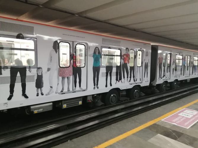 trinchera intervención espacio público cdmx ciudad de méxico mujeres arte fotografía cerrucha