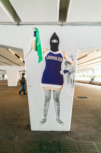 trinchera intervención espacio público cdmx ciudad de méxico mujeres arte cerrucha