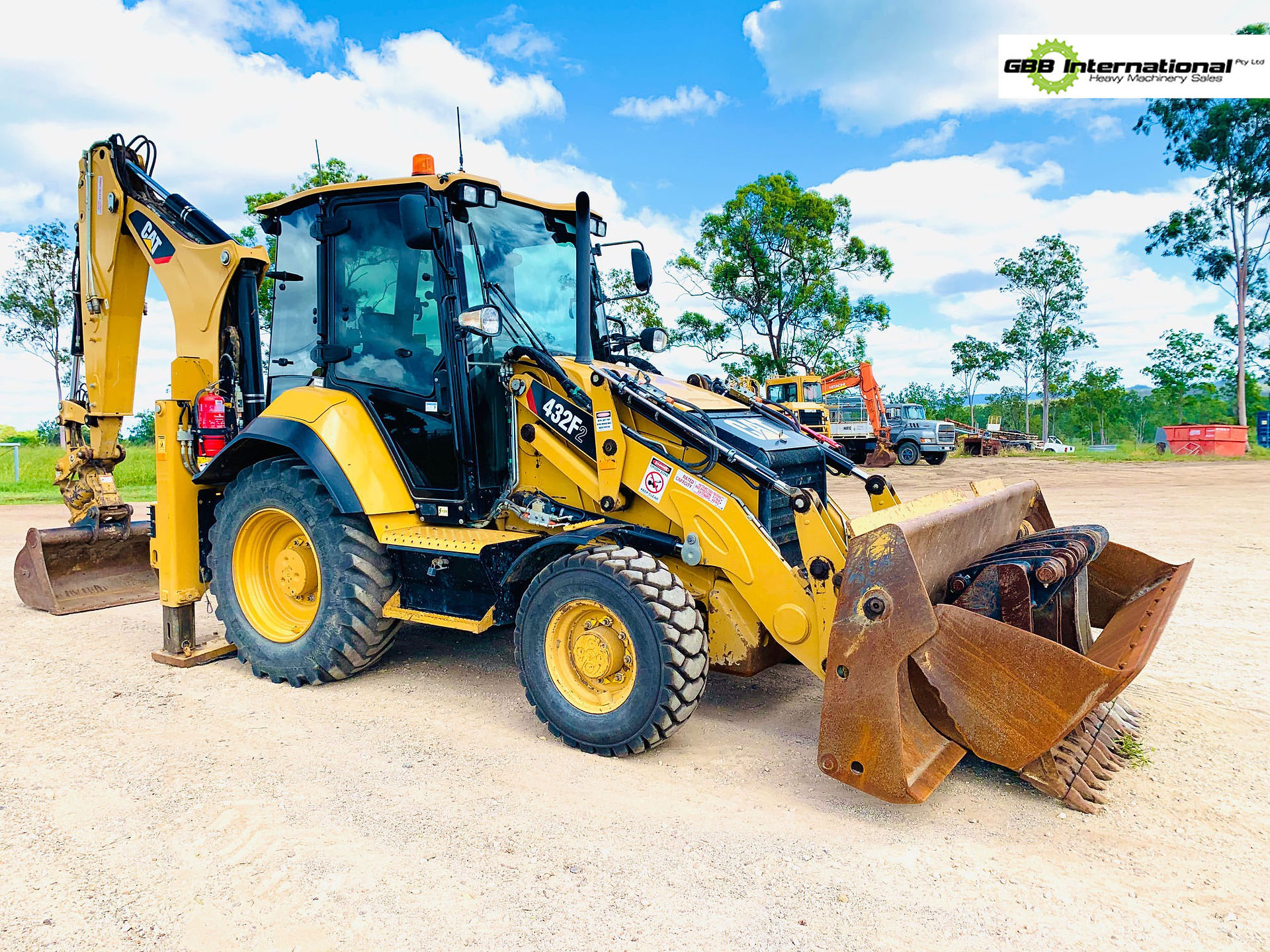 2017_CAT_432F2_Backhoe_5300-6