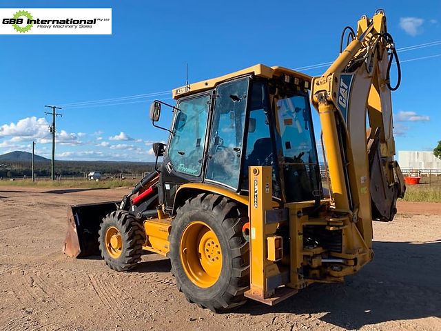 2005-CAT-432D-Premier-3