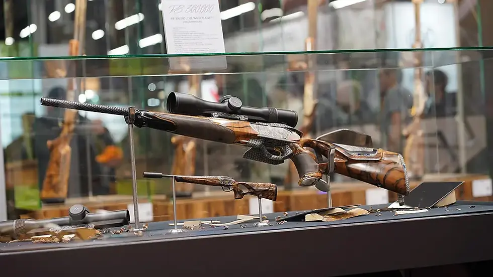 “The Wild Planet” – an extraordinary R8 and at the same time the 300,000th Blaser R8 hunting rifle ever produced.
