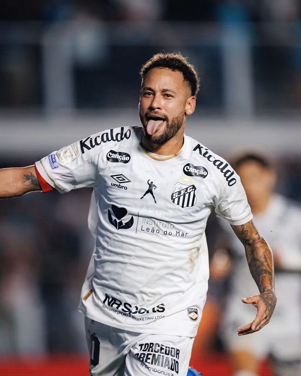 ¡NEYMAR REGRESA CON DOBLETE!