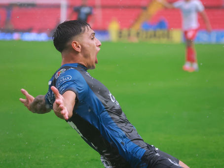 Querétaro vence a Necaxa y mantiene viva la ilusión de Liguilla