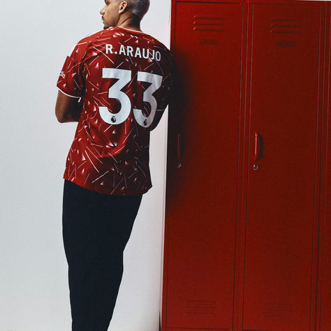 CONFIRMADO: RONALD ARAÚJO ES NUEVO JUGADOR DEL LIVERPOOL