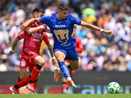 Pumas golea a Mazatlán y se mantiene en la pelea