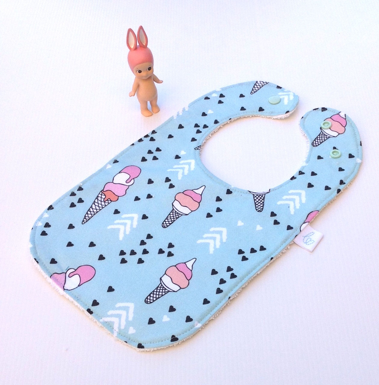 Geo pastel ice cream bib in mint