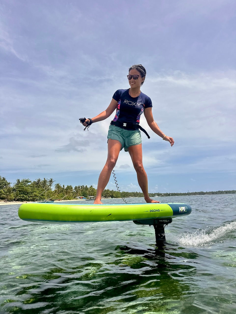 guest enjoying e-foil class