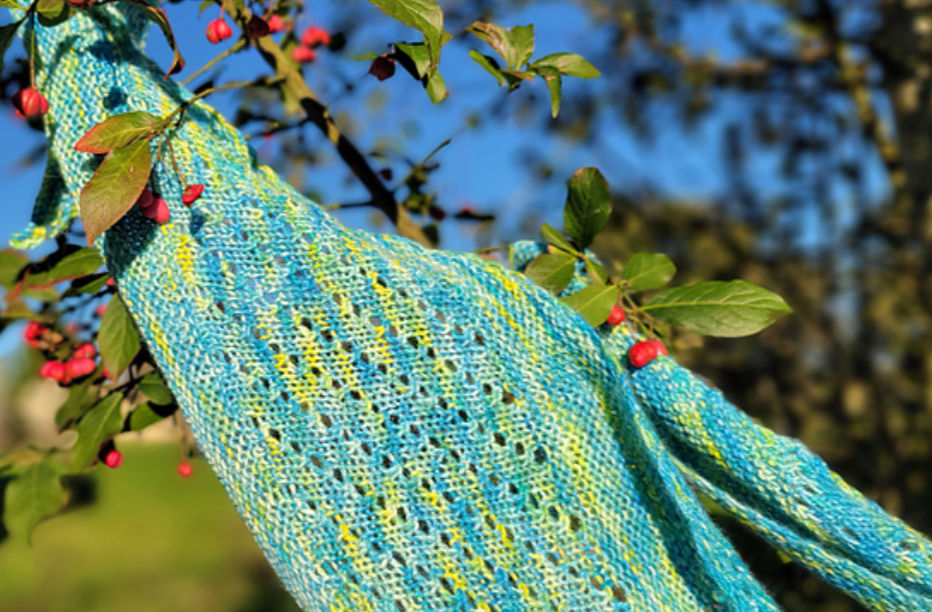 Châle Wendy's Fern de Princesse Grenouille en Majorelle Alp'Angelique de chez Ars Natura