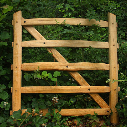 Cleft oak gate making course