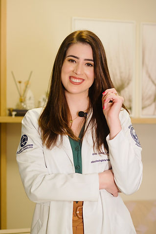 Foto profissional dra junia 1.jpg
