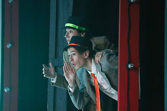 Harry Conor side stage.jpg