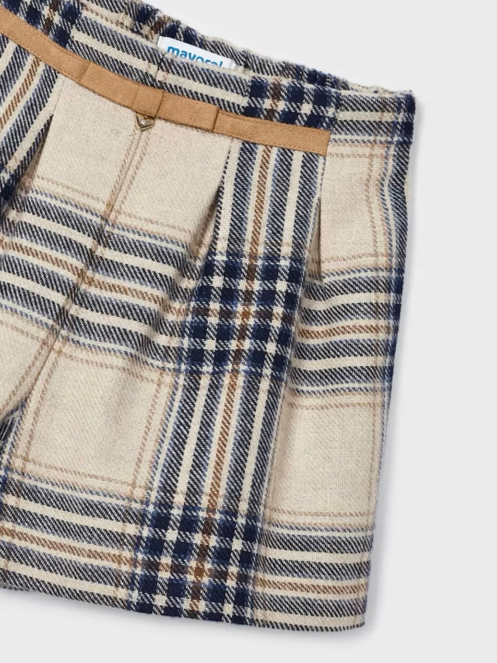 Thumbnail: Short set