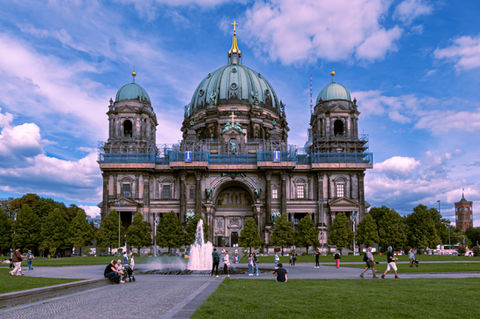 Functional image, Berlin Germany gallery sale in art store
