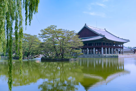 Functional image, Seoul, South Korea, gallery sale in an art store