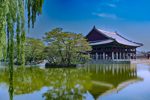 Functional image, Seoul South Korea gallery sale in art store