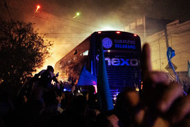 220727 Watson Belgrano Barra Brava-57.jpg