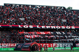 220817 Watson Newell's Old Boys vs Lanus-124.jpg