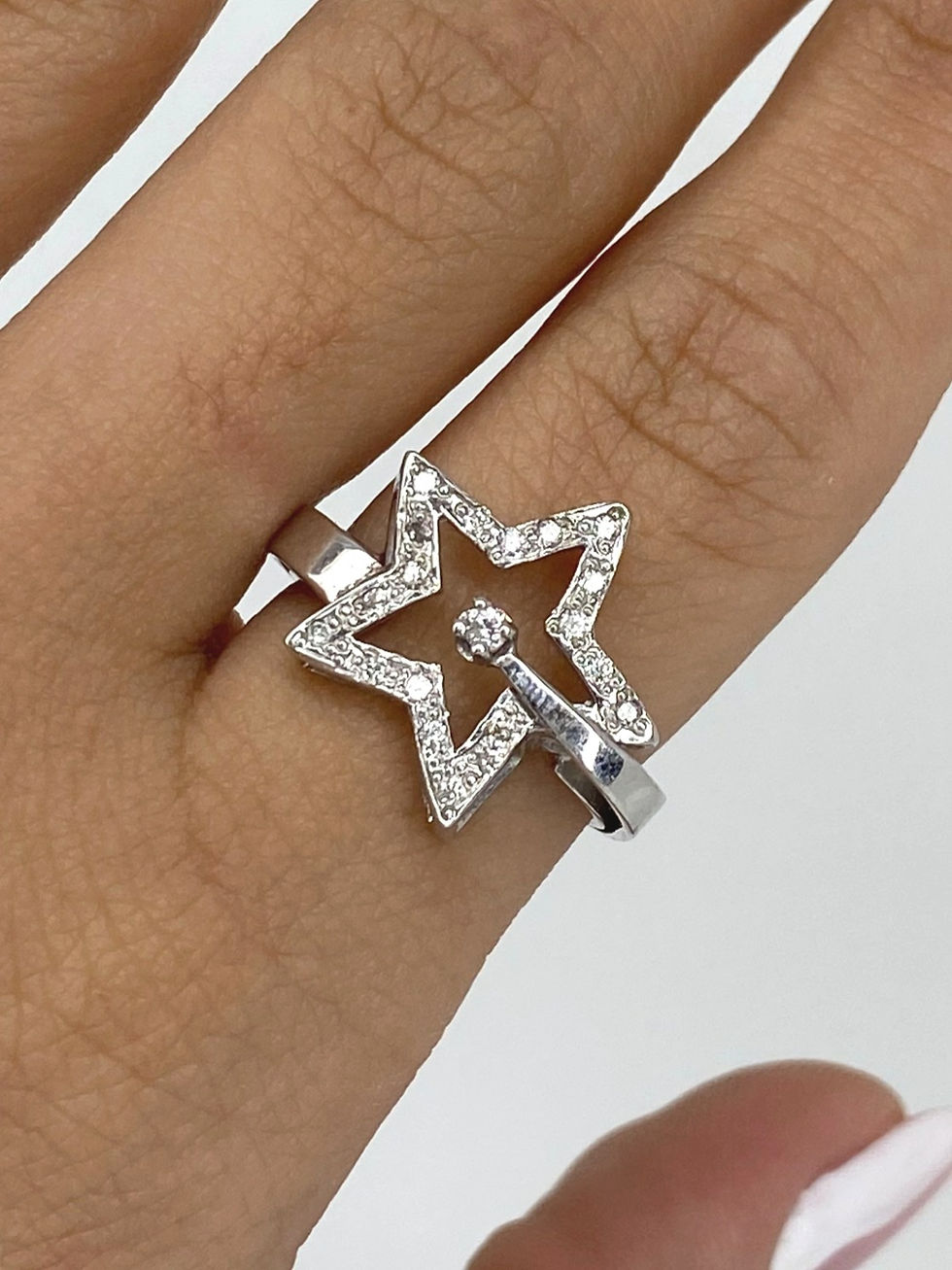 Thumbnail: 18KW DIAMON STAR RING