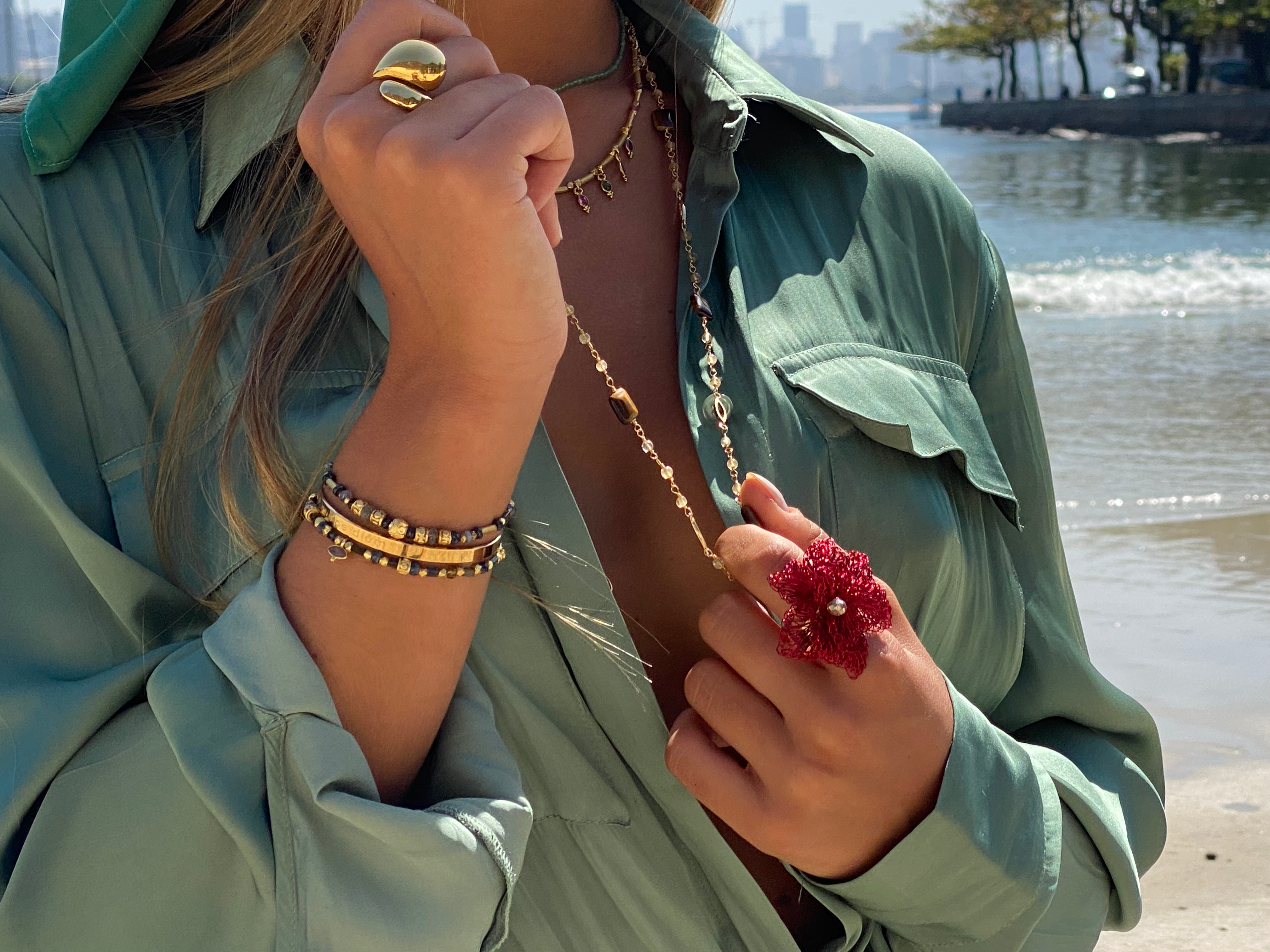 BAGUE ORIGINAL FAITE EN FIL DE CROCHE TAILLE  AJUSTABLE