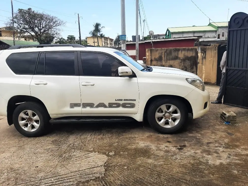 toyota land cruiser