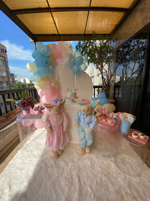 DECORAÇÃO CHÁ REVELAÇÃO COELHO.jpeg